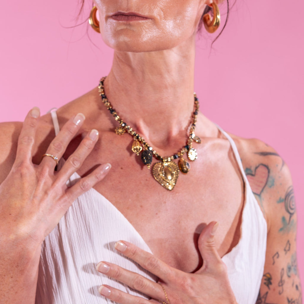Collier Charms Cœur Doré et Noir