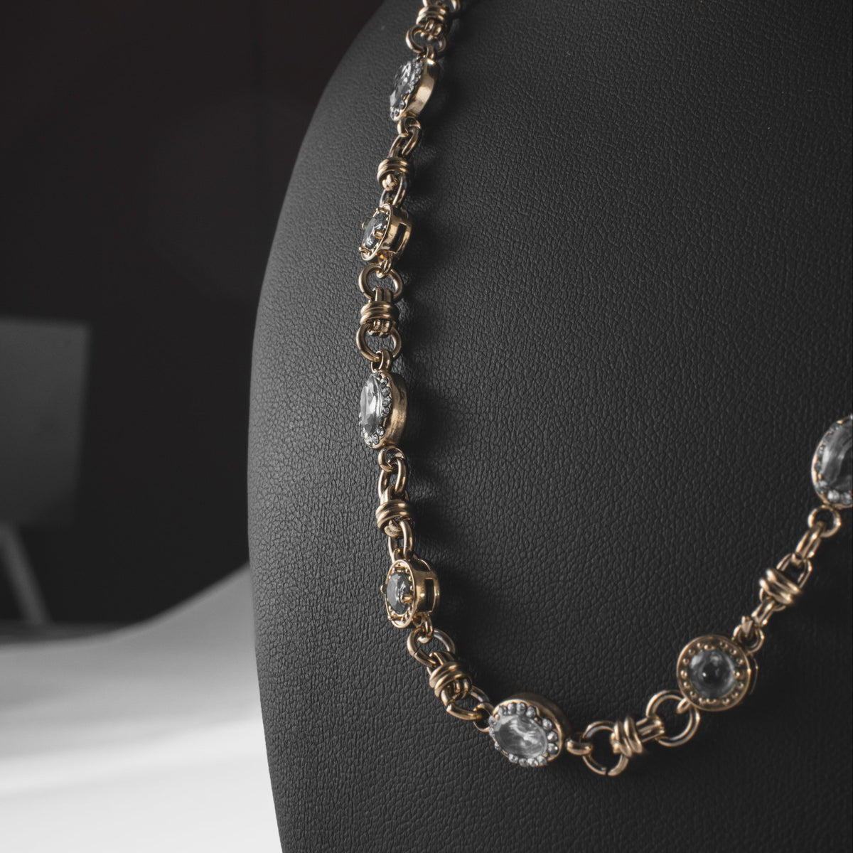 Collier Pierres Bleues Doré