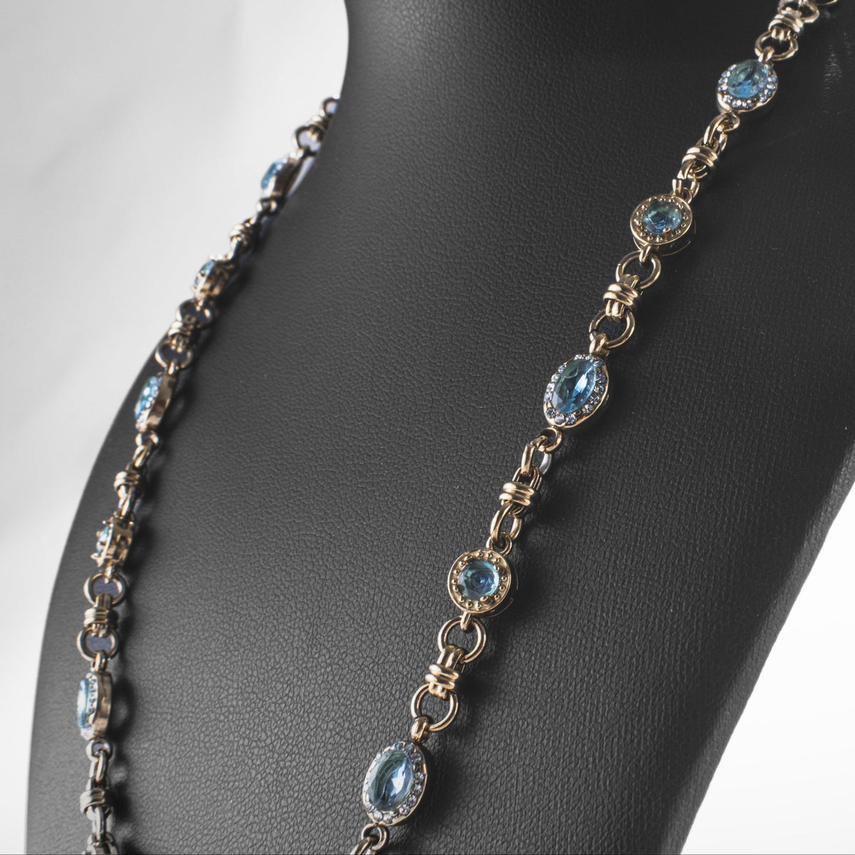 Collier Pierres Bleues Doré