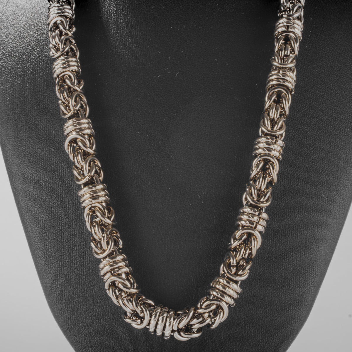 Collier Mailles Entrelacées Doré