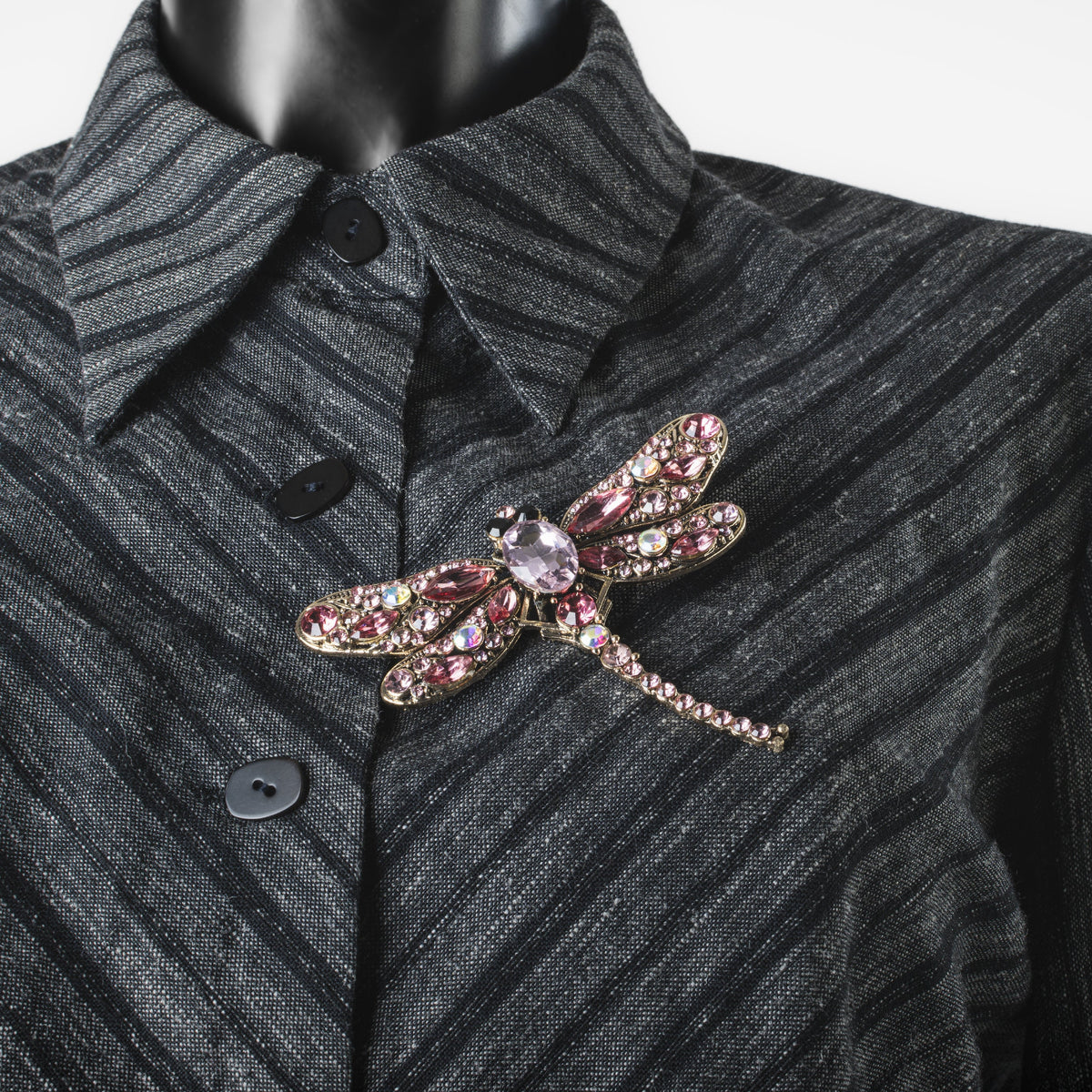 Broche libellule rose ornée de strass