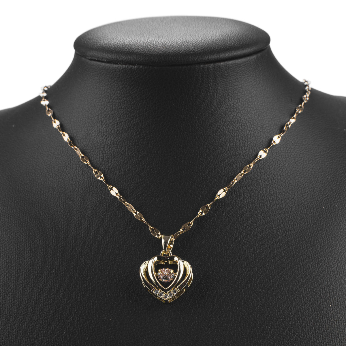 Collier doré pendentif cœur