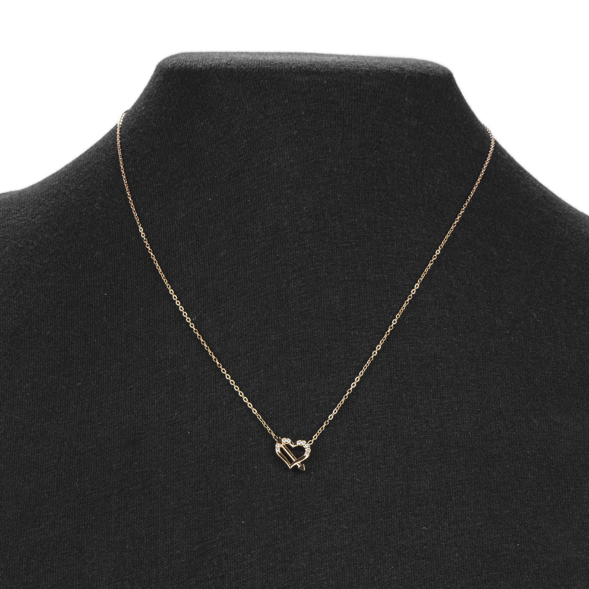 Collier doré cœur flèche